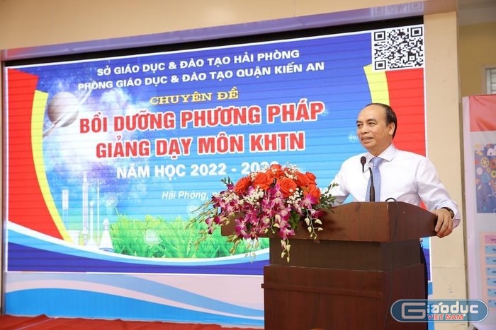 Ông Đỗ Văn Lợi - Phó Giám đốc Sở Giáo dục và Đào tạo Hải Phòng phát biểu tại chuyên đề (Ảnh: LT)