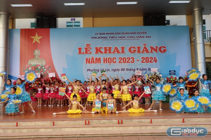 Với sự đoàn kết, đồng thuận và quyết tâm cao, năm học 2023-2024, Trường Tiểu học Chu Văn An sẽ chuyển mình mạnh mẽ hơn, đáp ứng tốt hơn yêu cầu về giáo dục và đào tạo, xứng đáng là địa chỉ tin cậy của các bậc phụ huynh (Ảnh: LT)