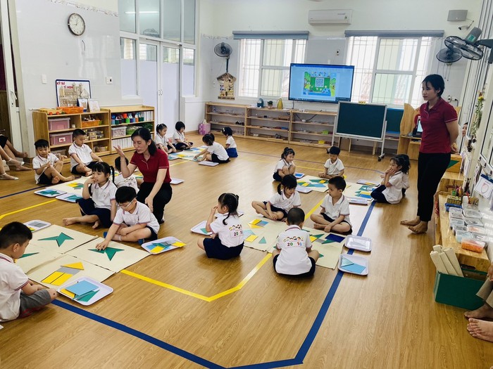 Lớp học với phương pháp giáo dục Montessori (Ảnh: HT)