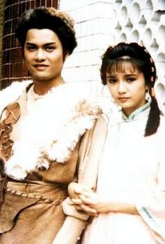 Hồ Phỉ - Miêu Nhược Lan của Lã Lương Vĩ – Tăng Hoa Tình trong phim Tuyết Sơn Phi Hồ, TVB sản xuất 1985.