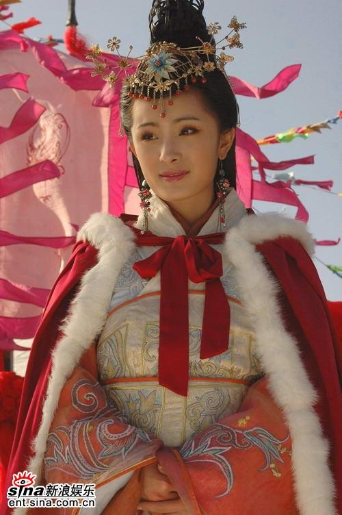 Dương Mịch được đánh giá khá tốt so với các phiên bản Vương Chiêu Quân trước đây, lợi thế về ngoại hình cũng như diễn xuất không hề thua kém các bậc đàn chị đã khiến Dương Mịch được khán giả đánh giá cao cho vai diễn ấn tượng của cô.