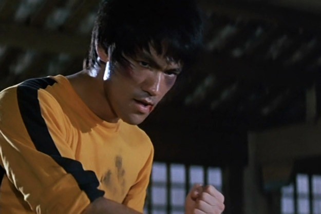 Vị trí thứ 7 – Lý Tiểu Long (Bruce Lee), một đại diện đến từ châu Á với các phim “The Green Hornet”, “Enter The Dragon” hay “Game of Death”.