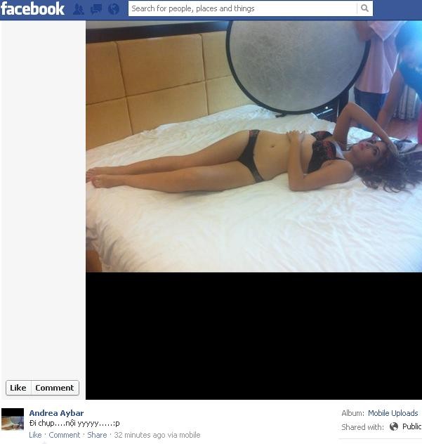Mẫu teen Andrea đang làm nóng cư dân facebook với tấm hình sexy cho buổi chụp hình trang phục nội y, nhiều thành viên mạng này còn so sánh Andrea với người mẫu Angela Phương Trinh và gọi mẫu teen là Angela An.