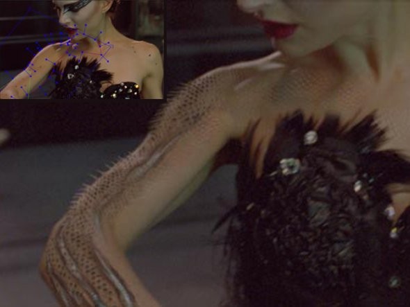 Với kỹ xảo theo dõi chuyển động và hiệu ứng hình ảnh đã giúp diễn viên Natalie Portman của Black Swan mọc ra những sợi lông vũ trông thật đáng sợ như thế này.