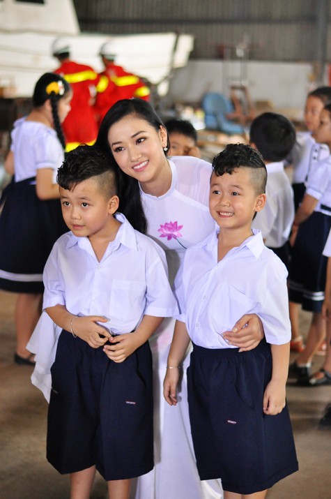 Tuy nhiên cô luôn khiến học trò của mình cảm thấy bất an