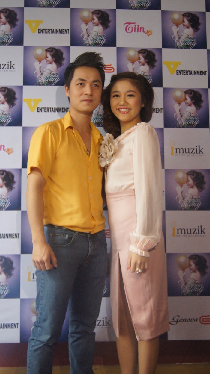 Ca sĩ Đăng Khôi cũng đánh giá cao khả năng tạo Hit của album lần này và phía công ty của anh cũng đã có sự hợp tác với Văn Mai Hương xung quanh album lần này.