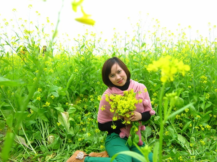 Kim Anh là một cô gái nhỏ nhắn nhưng năng động, sáng tạo, hoạt bát, thích giao lưu, học hỏi mọi thứ, nhất là các hoạt động ngoại khóa. từ thiện, tình nguyện..., Kim Anh là Cảm tình viên của Đội Máu Chi hội 7.4 của Hội Thanh niên Vận động Hiến máu Hà Nội.