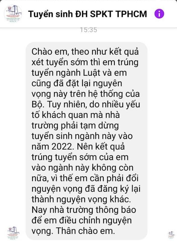 Tin nhắn của nhà trường gửi thí sinh đã trúng tuyển sớm vào ngành Luật (ảnh: Bạn đọc cung cấp)