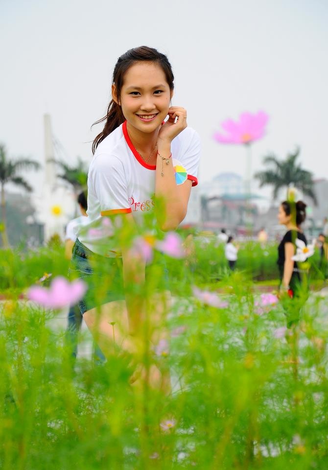 Người nữ nhà báo tương lai còn phải biết cân bằng giữa sự nghiệp và gia đình, vừa là một phóng viên nhanh nhạy, hoạt bát nhưng cũng phải đảm nhiệm tốt công việc gia đình. Tuy nhiên, vất vả mới chỉ là thử thách đầu tiên của nghề báo