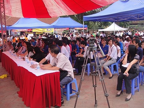 Chương trình giao lưu giữa các tác giả, các nhà quản lý văn hóa…thu hút được khá đông người tham dự.