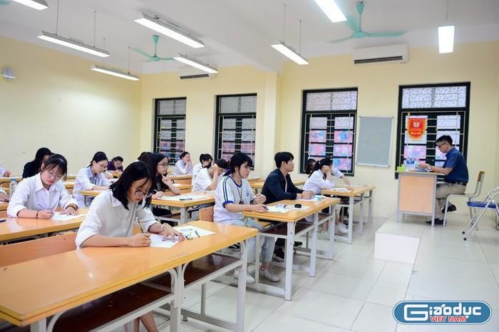 Theo Tiến sĩ Lê Viết Khuyến, hoạt động phân luồng học sinh sau trung học cơ sở cũng như sau trung học phổ thông đang gặp phải nhiều trở ngại. (Ảnh minh họa: Dương Hà)