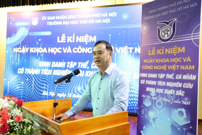 Tiến sĩ Trần Nam Tú – Phó Vụ trưởng Vụ Khoa học, Công nghệ và Môi trường (Bộ Giáo dục và Đào tạo) chia sẻ tại buổi lễ.