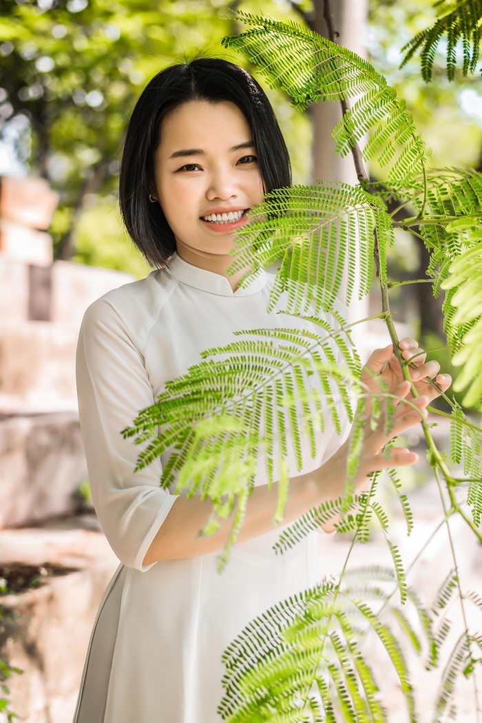 Cô Đỗ Thị Thúy Dương, giáo viên Ngữ văn Trường Trung học phổ thông chuyên Lê Quý Đôn. Ảnh: NVCC