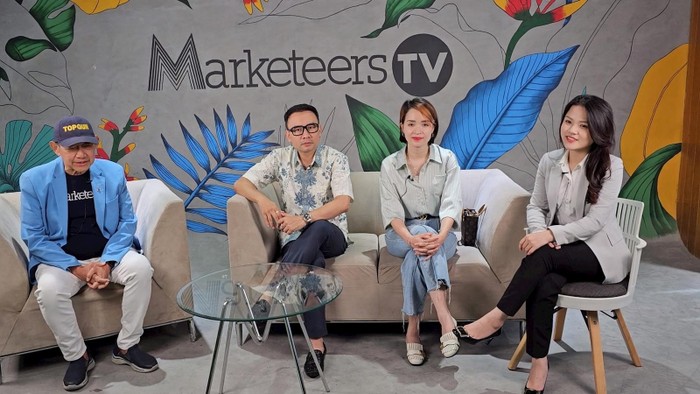 Các giảng viên UEB - VNU tại chương trình của kênh truyền hình Marketeers TV (Indonesia).