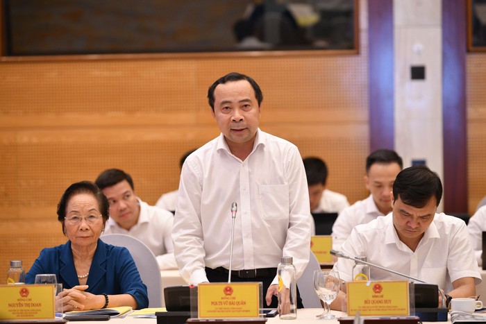 Phó Giáo sư, Tiến sĩ Vũ Hải Quân - Giám đốc Đại học Quốc gia Thành phố Hồ Chí Minh chia sẻ tại Hội nghị.
