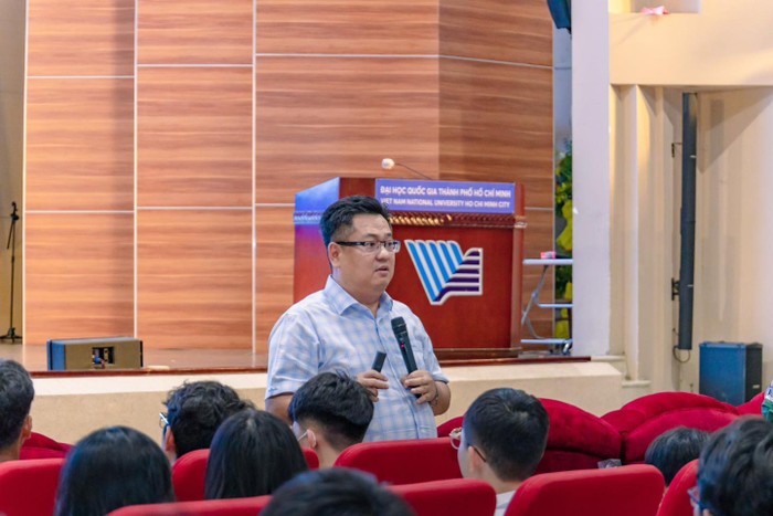 Tiến sĩ Nguyễn Tấn Trần Minh Khang, Phó hiệu trưởng Trường Đại học Công nghệ thông tin - Đại học Quốc gia Thành phố Hồ Chí Minh. (Ảnh: Fanpage nhà trường)