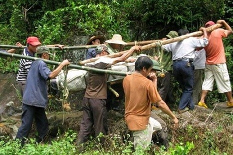 Cột mốc biên giới Trung Việt từ thời cổ đại nằm giữa tỉnh Vân Nam và Quảng Tây được Trung Quốc cho đào lên đem về cất giấu, để che đi hành động xâm chiếm của mình với VIệt Nam, âm thầm kéo dài hàng nghìn năm... Những hình ảnh làm bằng chứng tố cáo này được các báo nước ngoài đăng tải trong nhiều năm qua.