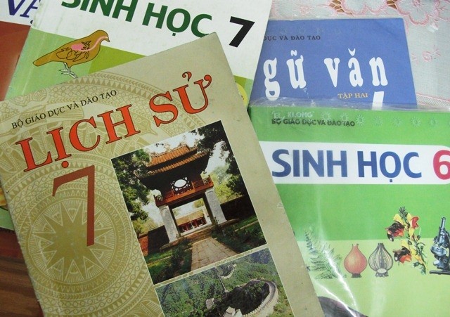 Vấn đề dạy tích hợp &quot;1 sách 3 thầy&quot; đã và đang đặt ra nhiều câu hỏi cần được giải đáp (Ảnh: Báo Nhân Dân)