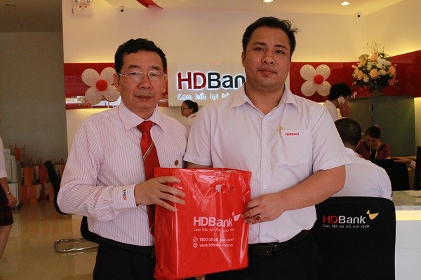 Nhân dịp khai trương HDBank Sông Đốc, khách hàng sẽ nhận được nhiều phần quà hấp dẫn