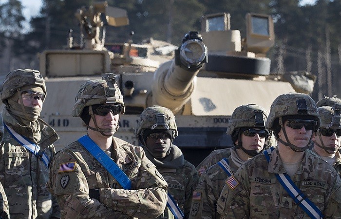 Lực lượng quân sự Mỹ triển khai tại Ba Lan (Ảnh: CNN).