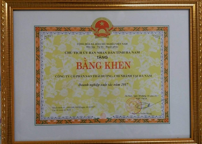 Bằng khen “Doanh Nghiệp xuất sắc năm 2017” của Công ty Cổ phần Sao Thái Dương, chi nhánh tại Hà Nam.