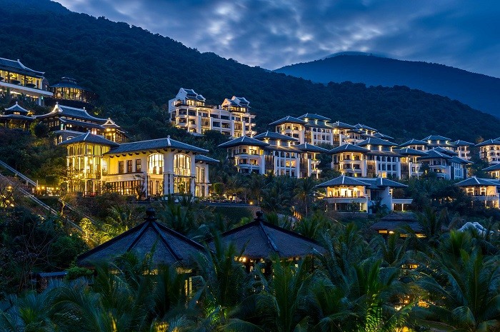 Khu nghỉ dưỡng, du lịch InterContinental Danang Sun Peninsula Resort.