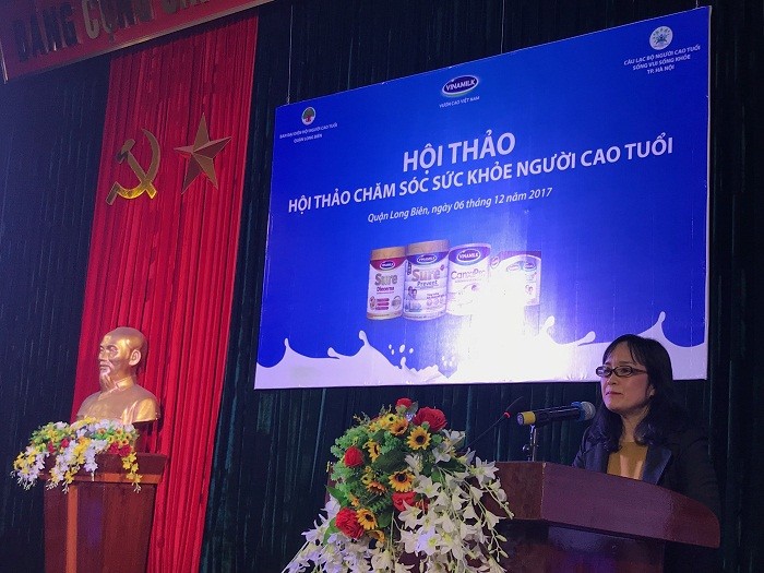 Hội thảo chăm sóc sức khỏe cho người cao tuổi.