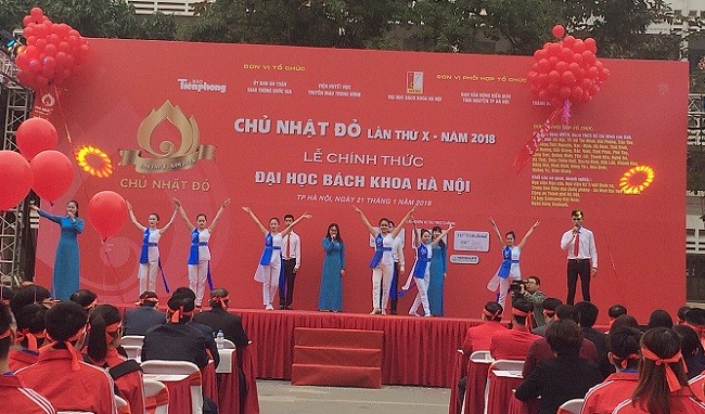 Chủ Nhật Đỏ lần thứ X - năm 2018 diễn ra chính thức tại Trường đại học Bách Khoa - Hà Nội (Ảnh: An Nhiên).