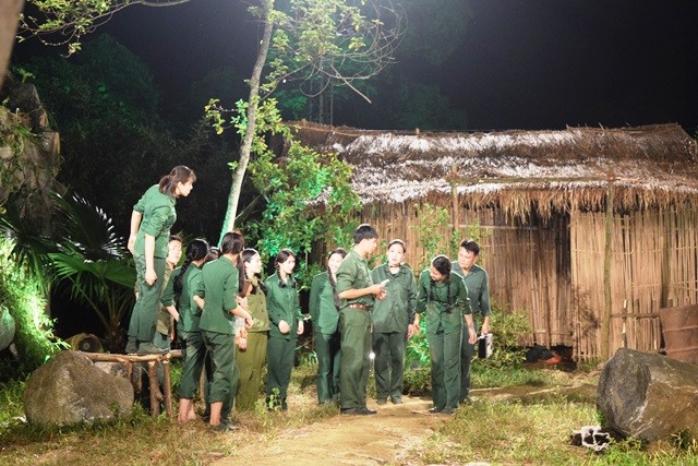 Chương trình nghệ thuật đặc biệt “A lô, Lèn Hà” được thực hiện vào tối 2/7 tại di tích lịch sử Quốc gia Lèn Hà, xã Thanh Hóa, huyện Tuyên Hóa, Quảng Bình.