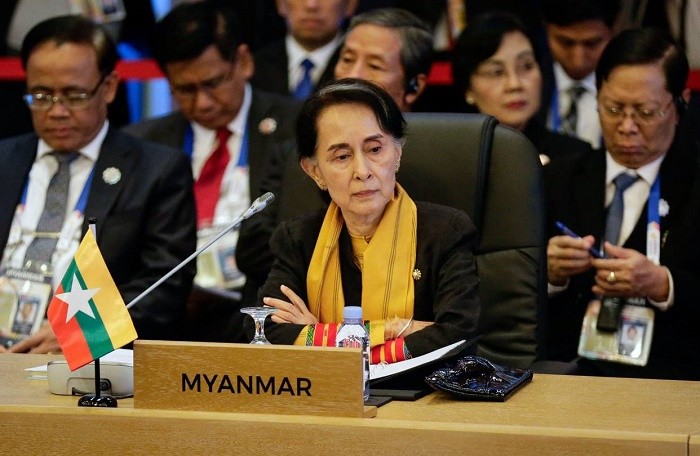Bà Aung San Suu Kyi dự Hội nghị Thượng đỉnh ASEAN tại Manila, Philipines năm 2017 (Nguồn ảnh: wsj.com).