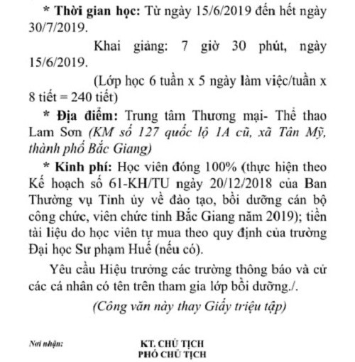 Theo dự kiến lớp bồi dưỡng sẽ học 6 tuần, nhưng hiện nay từ hôm khai giảng 15/6 lớp mới học được 2 buổi. Ảnh: Công Tiến