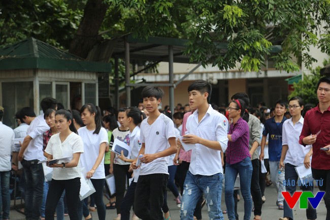 Cần đẩy mạnh công tác giáo dục đạo đức, lối sống cho học sinh (Ảnh minh họa: vtv.vn).