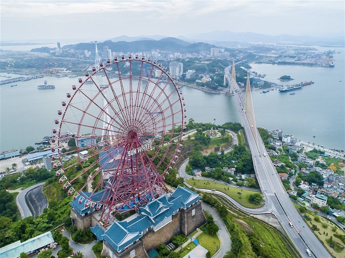 Khu du lịch Sun World Halong Complex.