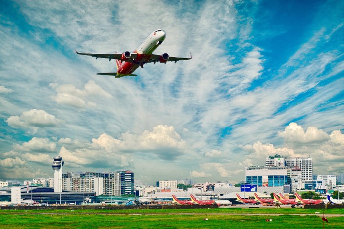 Vietjet&apos;s flying aircraft.