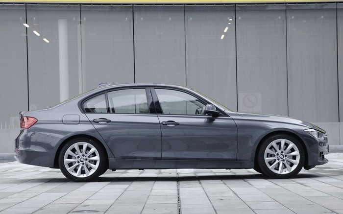 8. BMW 3-series Doanh số bán kể từ đầu năm: 26.614 chiếc