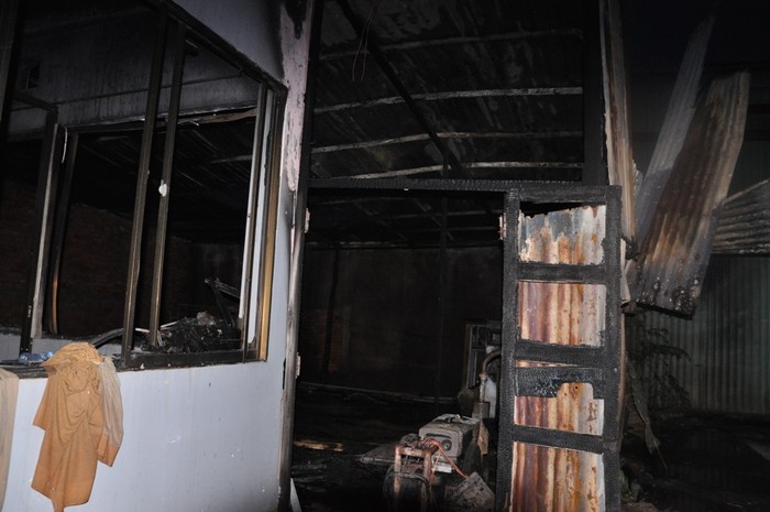 Toàn bộ cơ sở vật chất tại văn phòng công ty bị ngọn lửa thiêu rụi