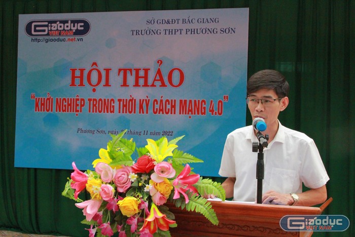 Đại diện Bí thư Đoàn Trường Trung học phổ thông Phương Sơn phát biểu cảm ơn cuối Hội thảo.