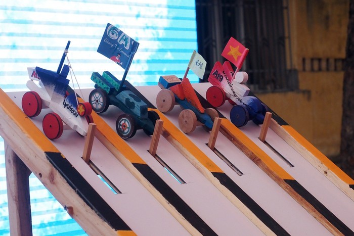 Những sản phẩm sáng tạo của học sinh Trường Trung học cơ sở Giảng Võ tại Ngày hội STEM do nhà trường tổ chức. (Ảnh: Phòng Giáo dục và Đào tạo quận Ba Đình).
