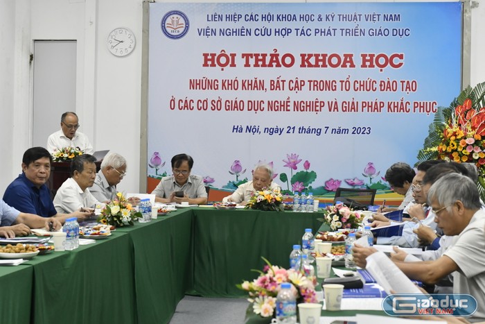 Toàn cảnh Hội thảo khoa học “Những khó khăn, bất cập trong tổ chức đào tạo ở các cơ sở giáo dục nghề nghiệp và giải pháp khắc phục”.