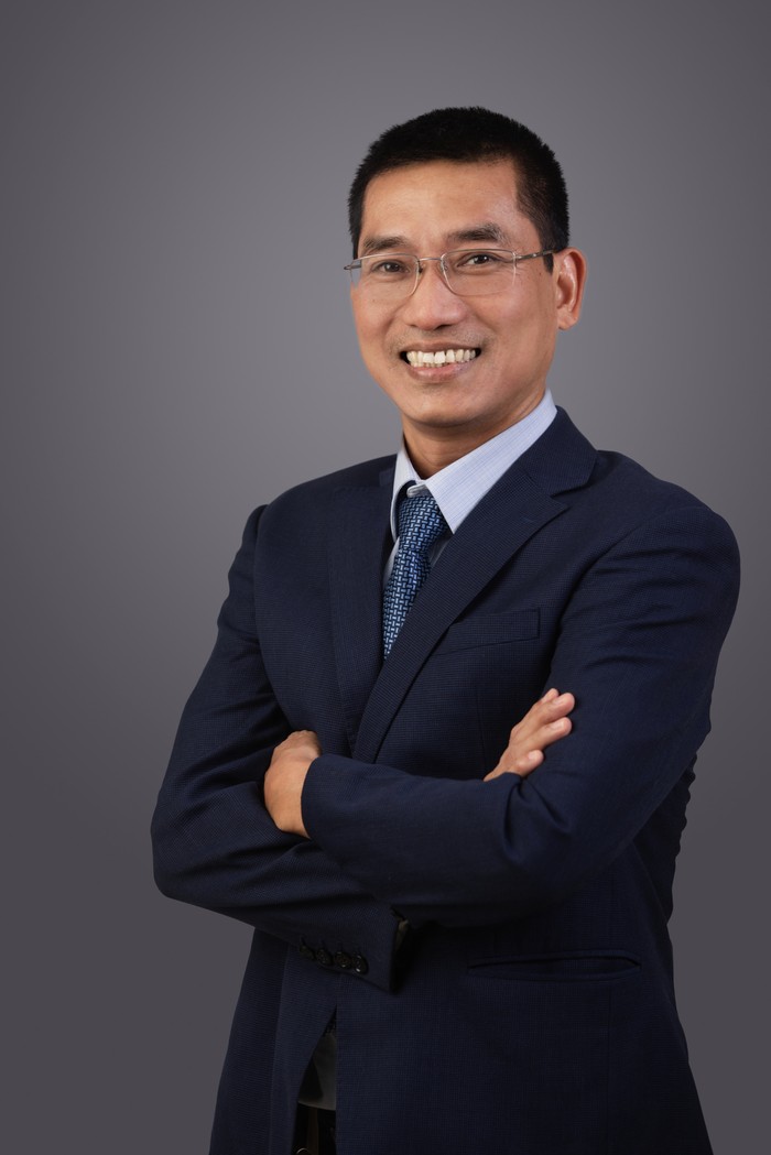 Giáo sư, Tiến sĩ Nguyễn Văn Hiếu - Phó Hiệu trưởng, Trưởng khoa Khoa Điện - Điện tử Trường Đại học Phenikaa. Ảnh: NVCC