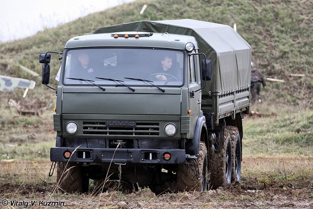 Xe tải KAMAZ-5350