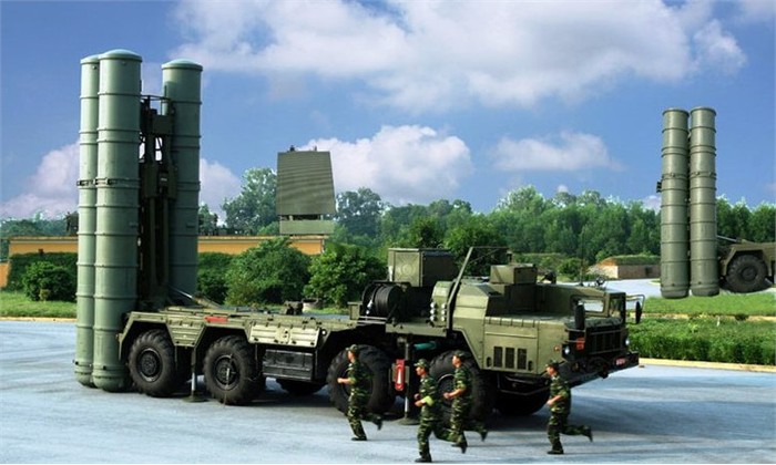 Đoàn 64 huấn luyện làm chủ khí tài mới, tổ hợp tên lửa phòng không tầm xa S - 300PMU