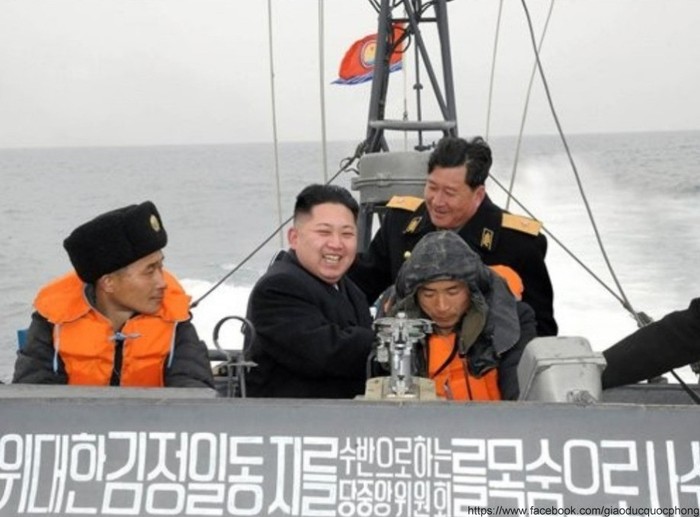 Đại tướng Kim Jong Un tiếp tục có chuyến thăm đến đơn vị hải quân số 790.