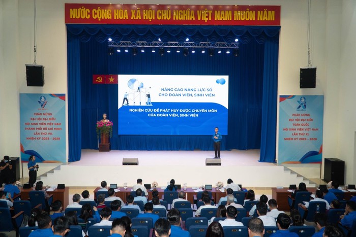 Báo cáo tham luận HN Tổng kết công tác Đoàn năm học 2022-2023 -1.JPG