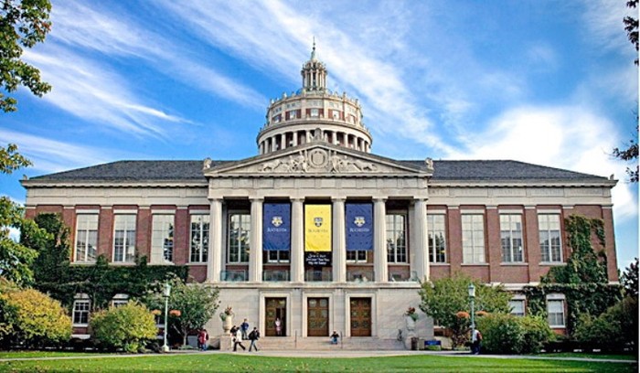 8. University of Rochester (Simon) (NY)