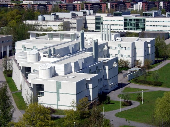 Đại học Kinh tế Turku Đại học Kinh tế Turku (TSE) là một trong số các học viện đào tạo về khoa học kinh tế lớn nhất ở Phần Lan. Các chuyên ngành đào tạo của trường rất đa dạng, từ kinh tế, quản trị kinh doanh, tài chính và cả ngoại ngữ. Sinh viên của trường sẽ được hưởng thụ một môi trường học tập đạt chất lượng khoa học tiên tiến nhất.