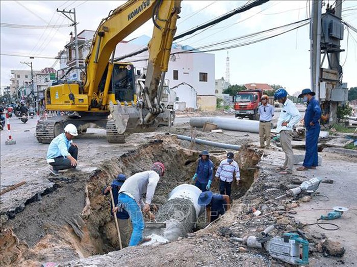 Việc áp dụng hợp đồng trọn gói là không đúng quy định. Ảnh minh hoạ: TTXVN.