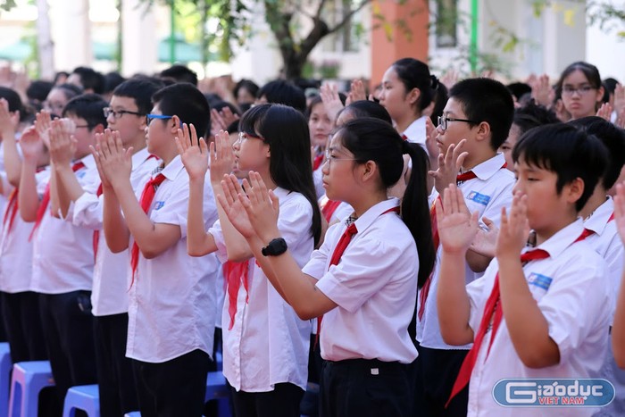 Theo thầy Võ Thế Quân: &quot;Nhà nước không phải chi ngân sách mà chỉ cần tháo gỡ cơ chế, điều kiện hoạt động cho hệ thống trường tư thục, nếu làm được như vậy thì chúng ta được lợi rất nhiều thứ và đầu tiên các em học sinh là người trực tiếp được hưởng&quot;. Ảnh minh họa: Tùng Dương.