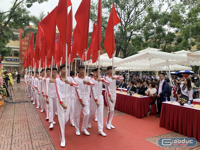 Ngôi trường luôn là niềm tự hào của các thế hệ học sinh suốt 60 năm qua. Ảnh: Tùng Dương.