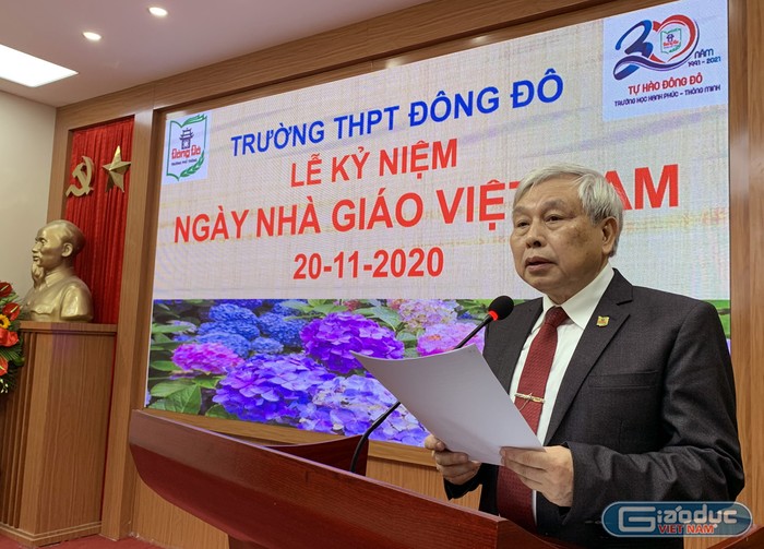 Tiến sĩ Võ Thế Quân - Hiệu trưởng Trường Trung học phổ thông Đông Đô. Ảnh: Tùng Dương.